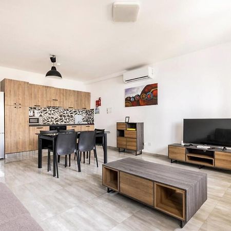 F8 Modern And Bright Apartment In Malta Msida Bagian luar foto
